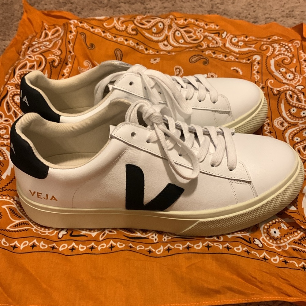 Worn twice Veja Campo sneaker